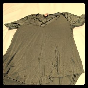 Green loose fitting t-shirt